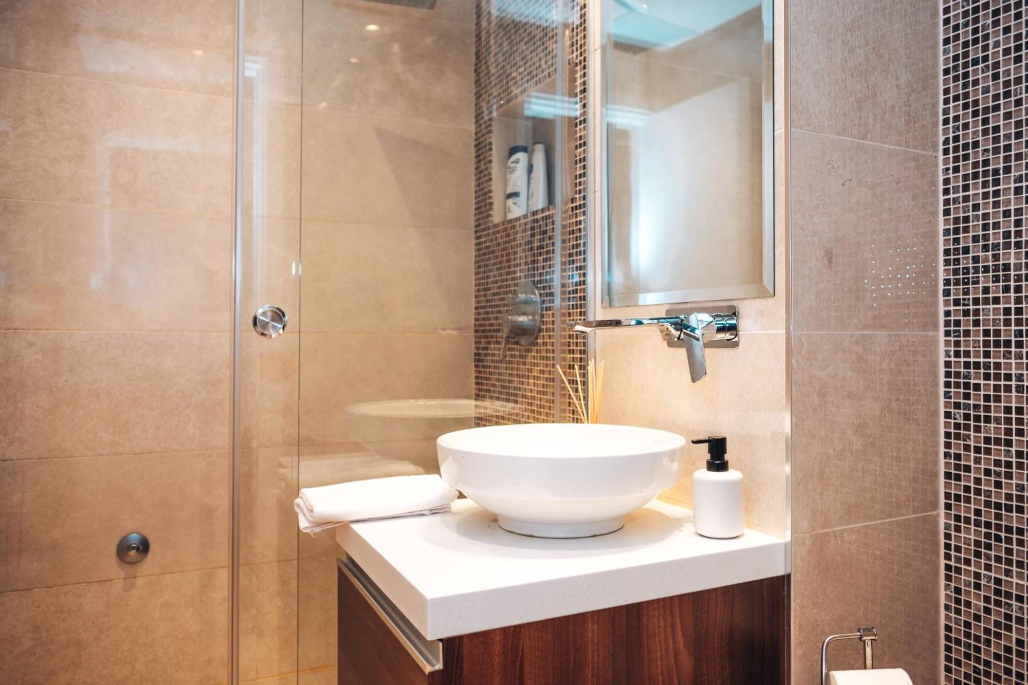 Crown Central Three Bedroom Apartment Belgrad Exterior foto